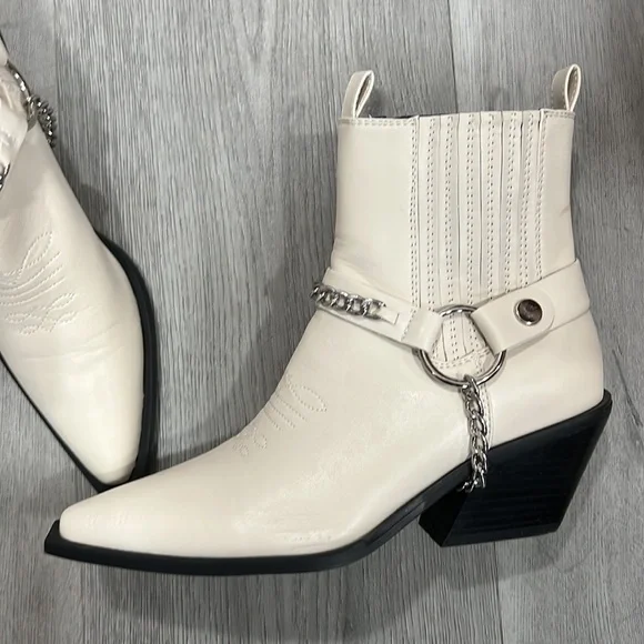 Billini Ellison Bone Leather Western Cowboy Bootie - Picture 5 of 8